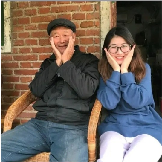 彭佳佳何许人也?估计没人知道,因为她只是众多网民和自媒体中的一个.