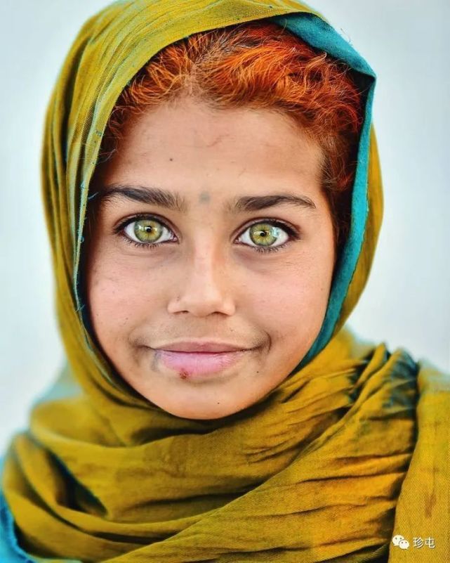 土耳其摄影师捕捉到儿童眼睛的美丽闪耀如宝石