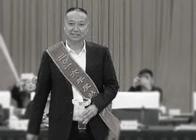 2003年,王德彬曾出资1000万元,修建了一座占地50多亩的敬老公寓,次年3