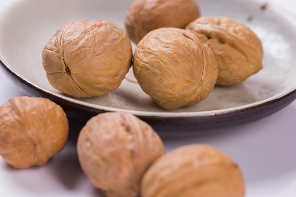 糖尿病|糖尿病患者能不能吃鸡蛋、坚果？会不会影响血糖？一次性告诉你