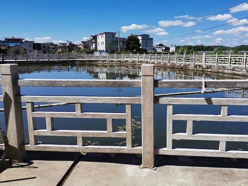 混凝土预制护栏在阳台上的效果图片