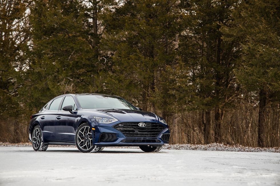 外媒简评2021款现代索纳塔车型安全性价比极佳