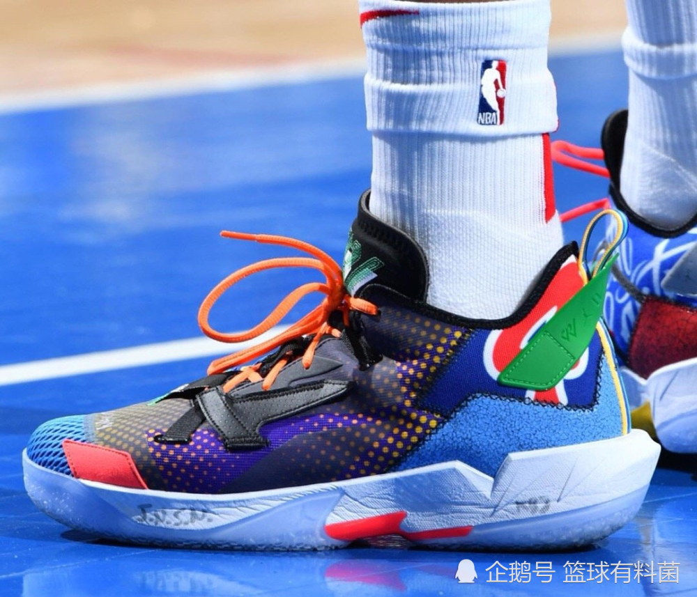 花卉评论区可以分享你的威少球鞋或者你喜欢的配色威少4的颜值你给几