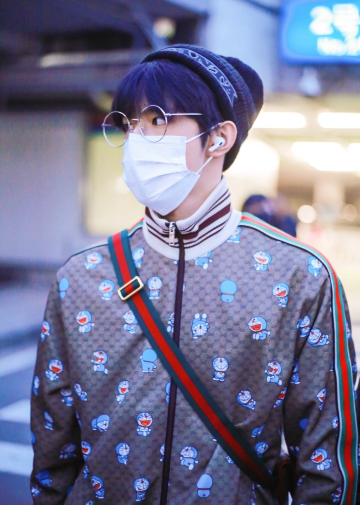 又见戴眼镜的吻文我是否可以贪心的等一个剧本刘耀文