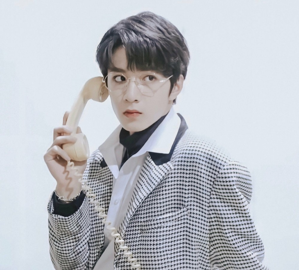 又见戴眼镜的吻文我是否可以贪心的等一个剧本刘耀文