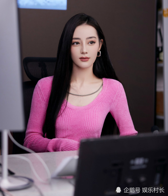迪丽热巴吴磊长沙录快本粉丝两句话把热巴逗笑私服穿搭引领潮流
