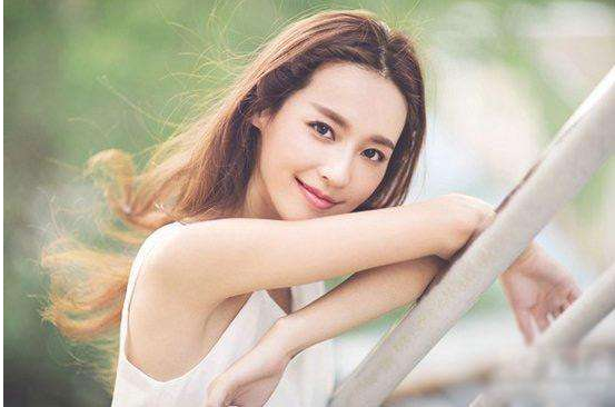 子成婚嫁影帝,34岁遭丈夫抛弃,今36岁复出走红|复出|吴佳尼|马景涛