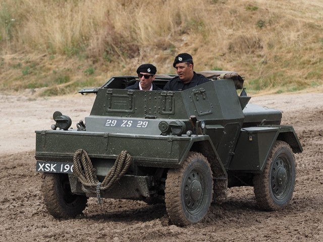 二战英国丁格犬装甲车,大家抢着要_腾讯新闻