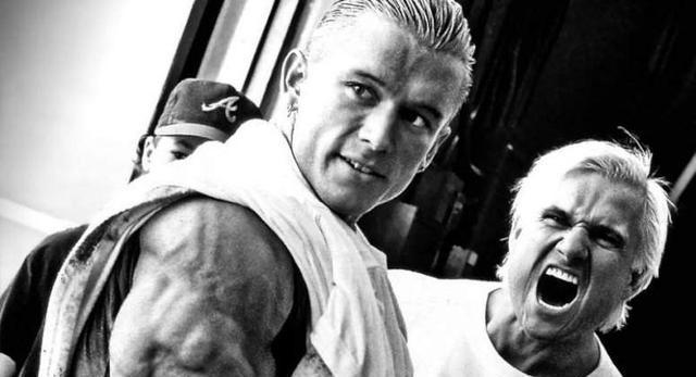 健身圈小臂王:别整什么高端健身法了,基础训练永远有效!_腾讯新闻