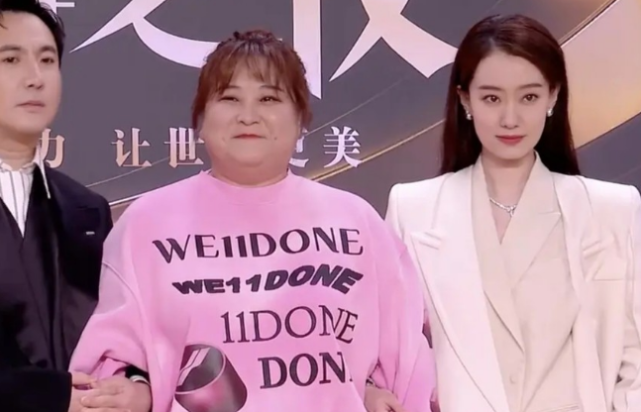 作品热度对明星影响有多大看看张小斐和赵丽颖就懂了