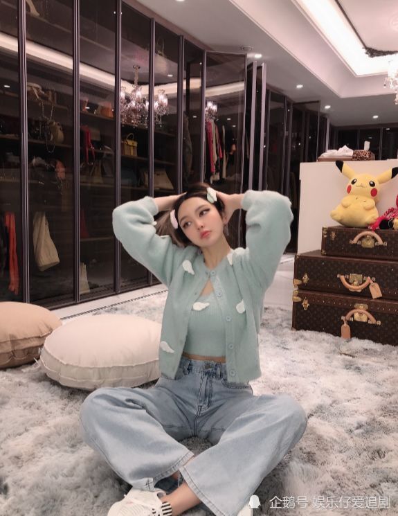 周扬青真实家境曝光爆料者称其住在破旧小楼房这还是那个家里有电影院