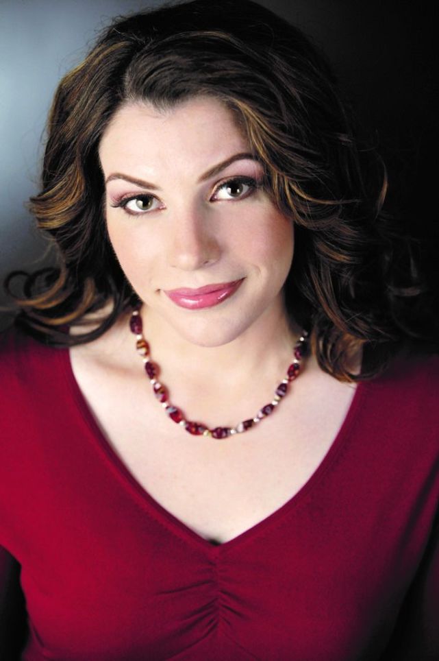 之城"新作《午夜阳光》4月上市|斯蒂芬妮·梅尔|暮光之城|午夜阳光