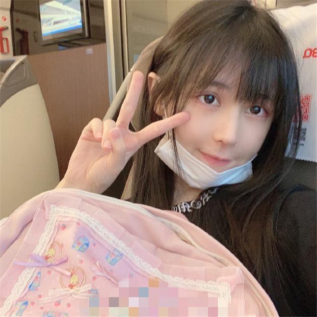 原生自拍暴露真实身材,网友:"乔碧萝"实锤!