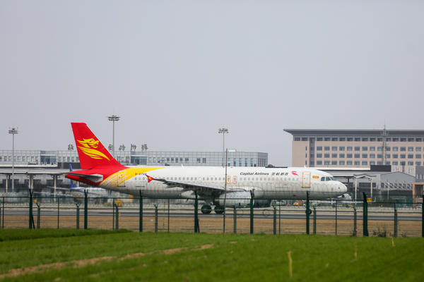 显示将竣工的航空项目包括两个通用航空机场:商丘民权通用机场和河南