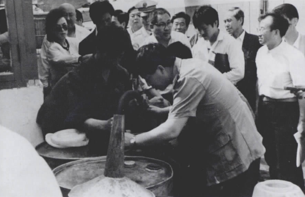 王洪成|1984年，哈尔滨一位公交司机发明“水变油”，13年后被判刑