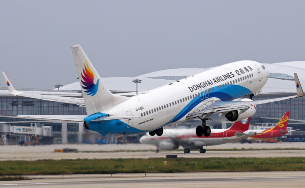 东海航空公司内部人爆料:网传机长打架事件基本属实,会有重罚