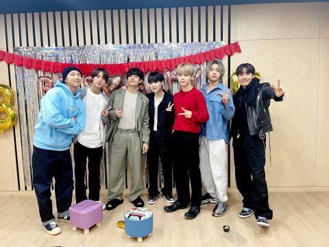 Bts金硕珍给防弹成员送生日祝福 在争当第一上有执念 腾讯新闻