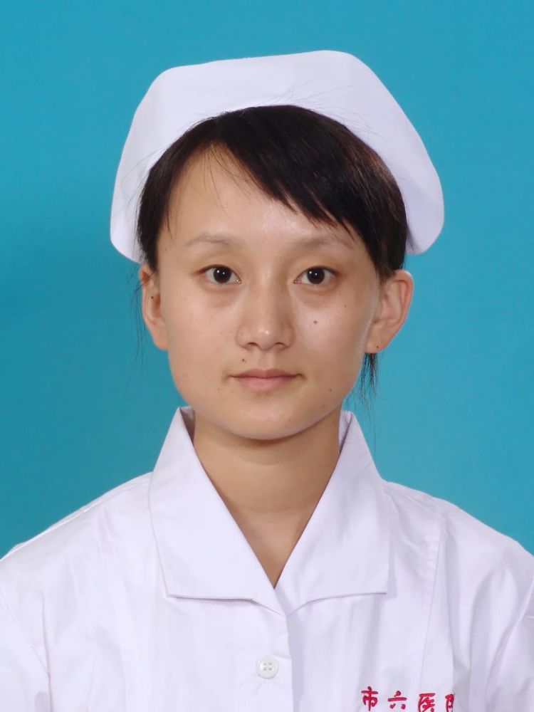 郑莹上海交通大学附属第六人民医院主管护师// 简介从事手术室护理