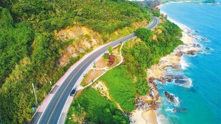 首部冲浪主题青春励志电影我的冲浪女友在万宁日月湾顺利开机