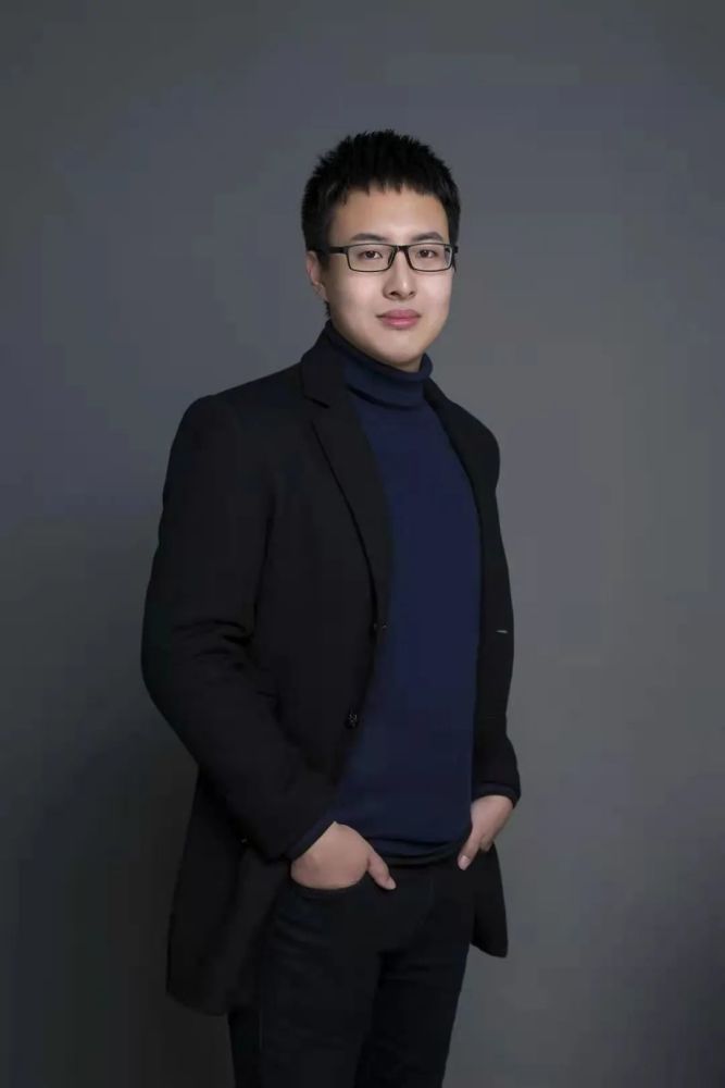 吴迪飞上海无锋网络科技有限公司董事长,上海市欧美同