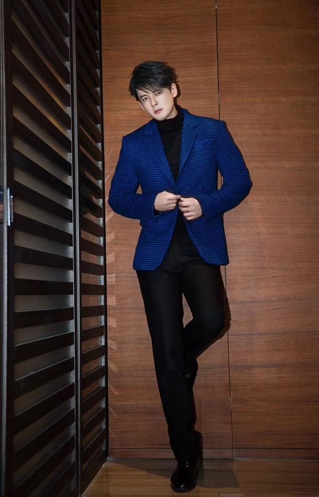 身高超过185的男明星谁穿西装更好看