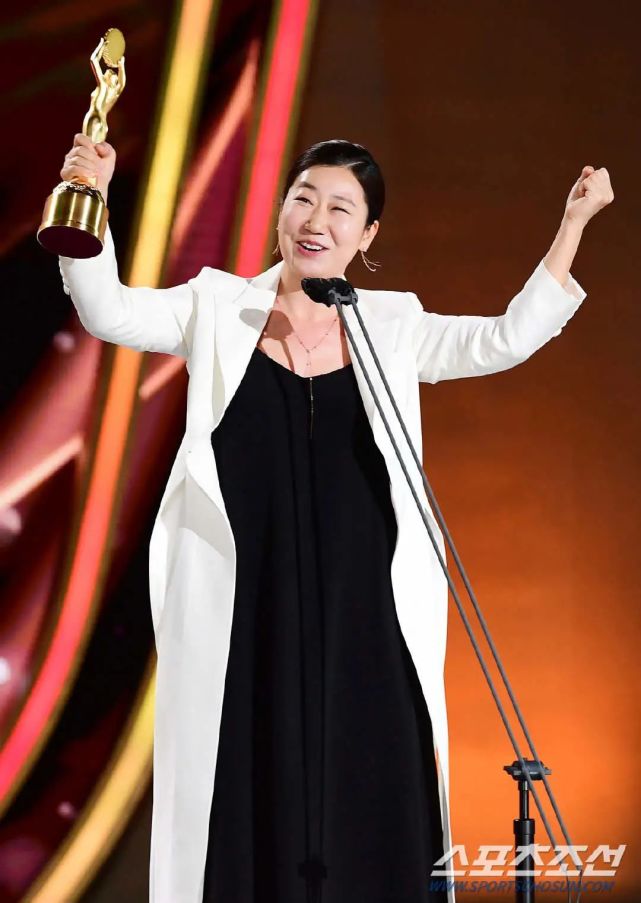 《请回答1988》:双门洞的女人,不整容照样能红|罗美兰|请回答1988