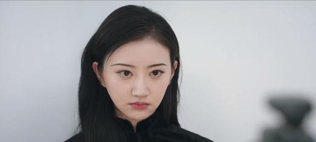 卸妆拍证件照,景甜成退休女王,原著粉盛赞_腾讯新闻