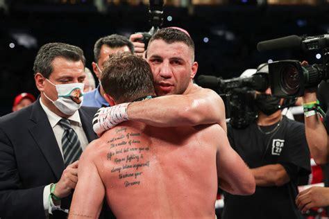 让人后背发凉输给阿瓦雷兹惹来杀身之祸拳击教练收到死亡警告