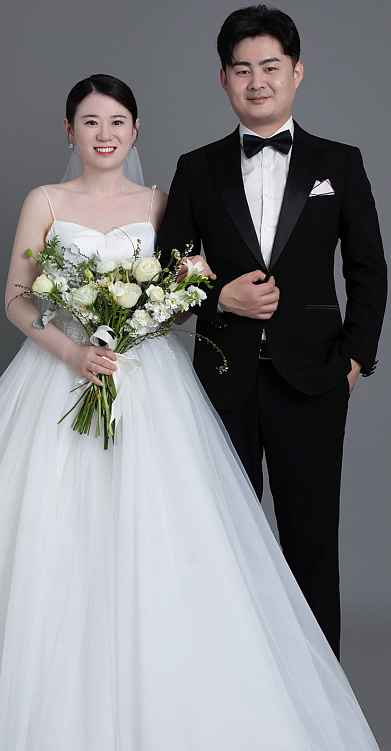 德云社又一演员官宣结婚晒婚纱照被赞有夫妻相师兄弟齐送祝福