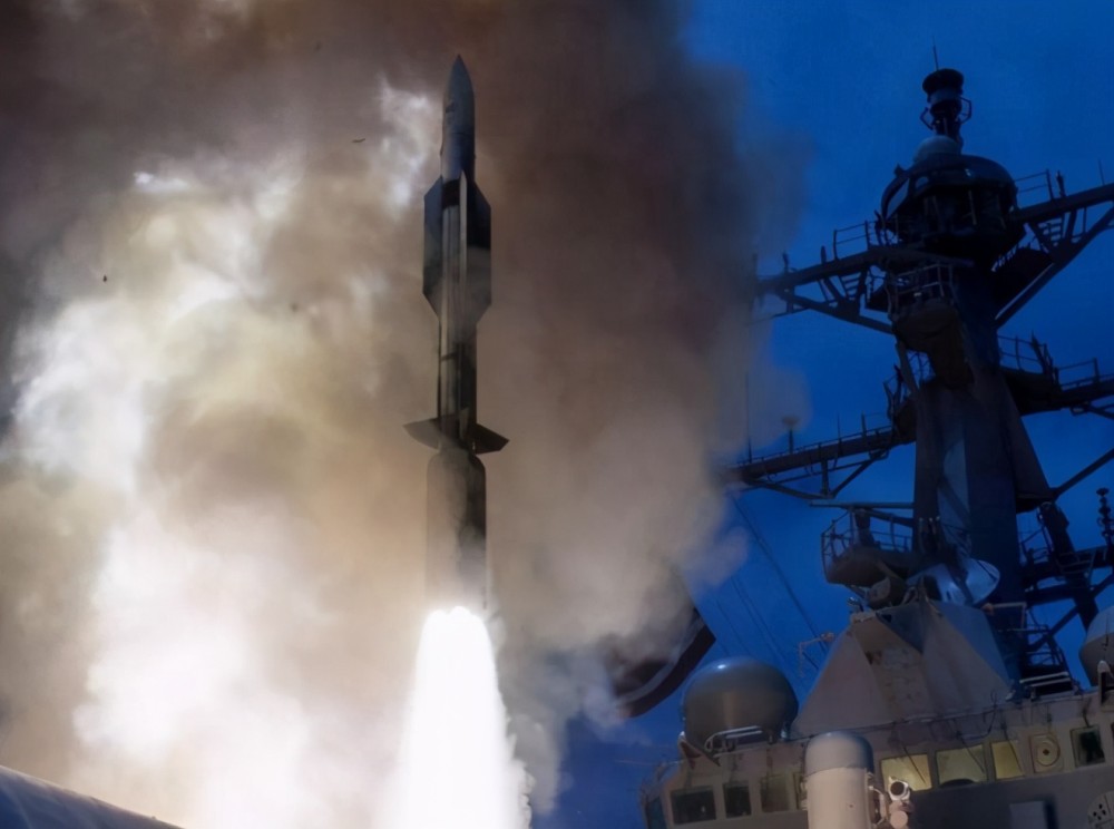 中国空间站|高下立判：中国空间站建立科研实验室，美国在空间站搞军事试验