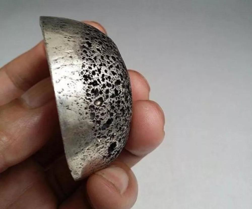 怎么鉴别纯银( 怎么鉴别纯银杯 )