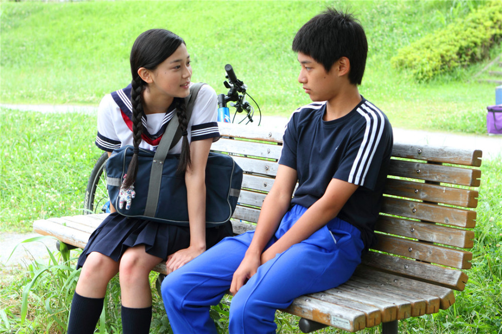 黄磊早恋这个词很混蛋正确的情感引导教出会爱的孩子