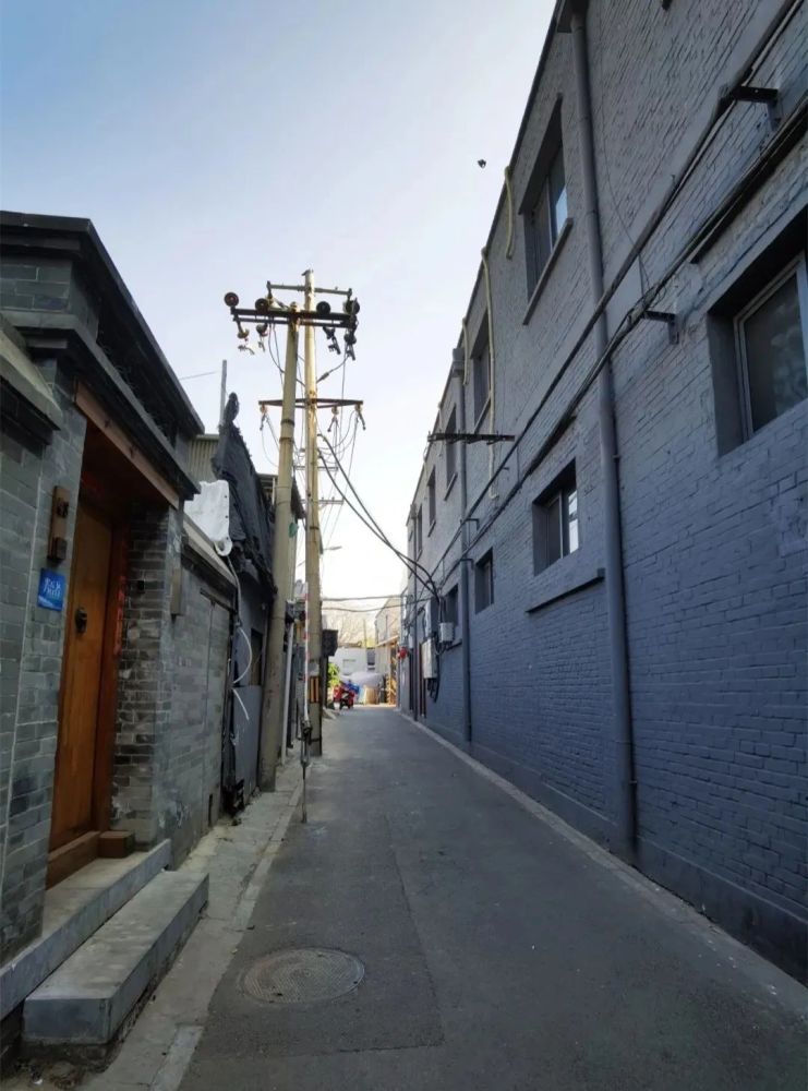 这条胡同可以说是北京超浪漫的胡同了,关于它的故事在《北京琐闻录》