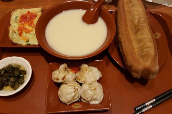 主食|一日三餐中，几种主食吃了相当于“喝油”，很多人顿顿都有