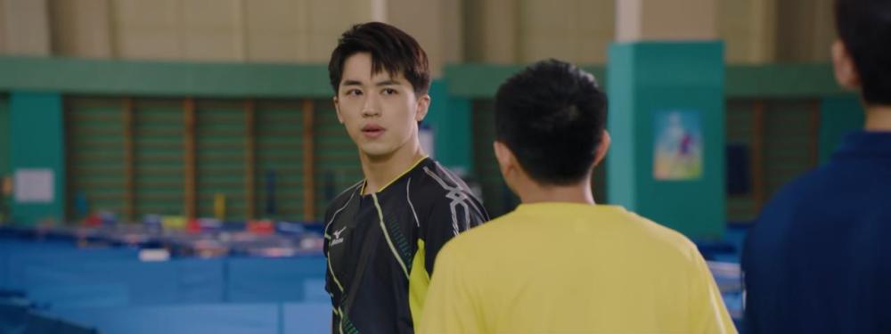 荣耀乒乓首播连看8集不过瘾运动题材拍出了华山论剑风