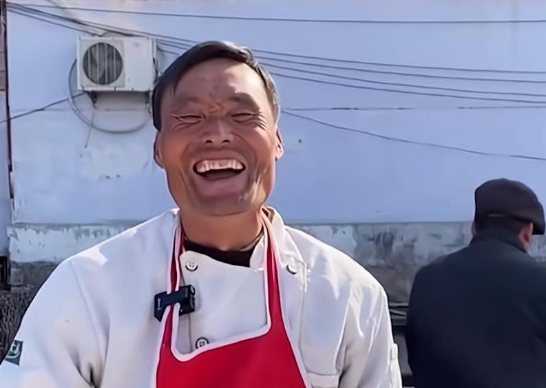 拉面哥爆红后朱之文终于露出真面目怎么看都不像老实人