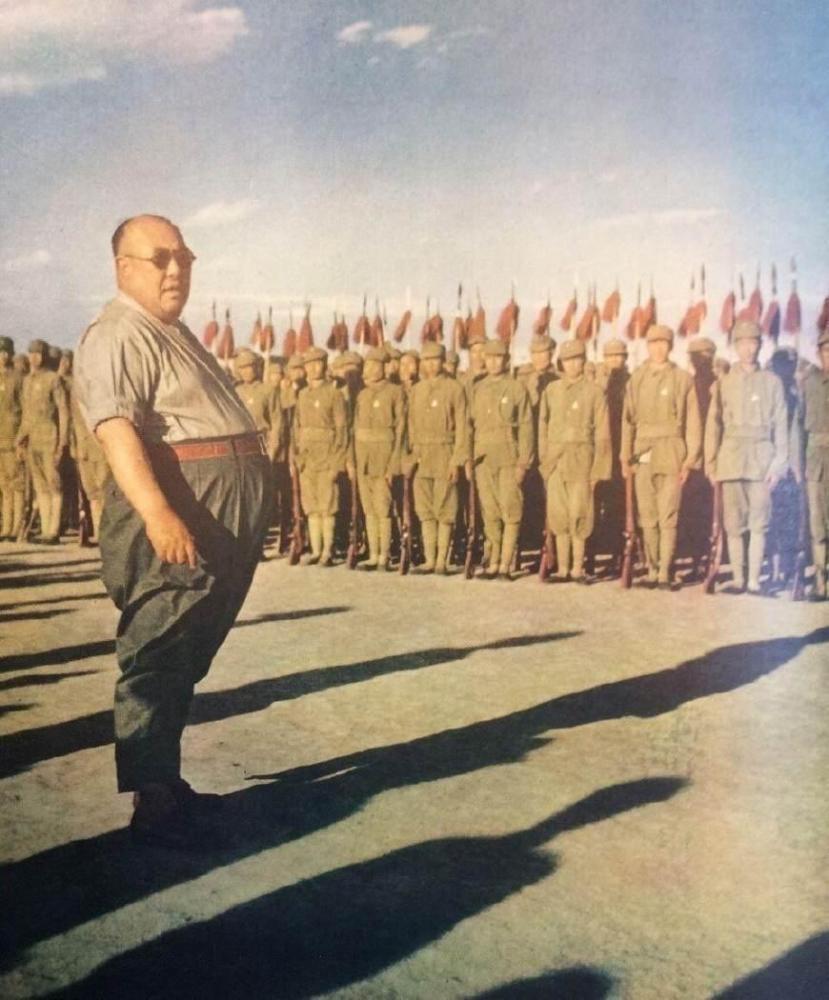 同样都是马家军,自称忠良之后的马鸿逵为何看不起马步芳_腾讯新闻