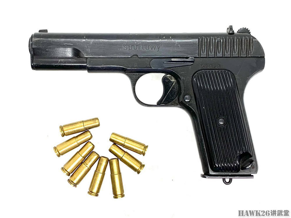 细看托卡列夫tt33训练手枪1955年制造发射22lr弹药
