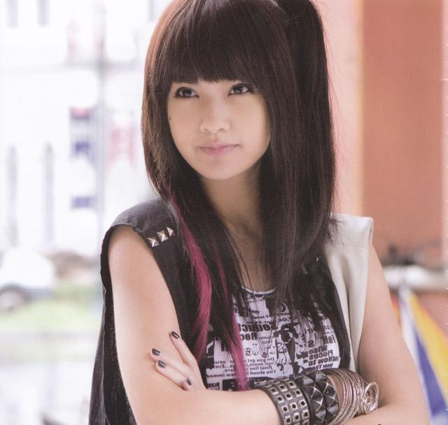 而且,杨丞琳至今出道已经22年了,这22年间