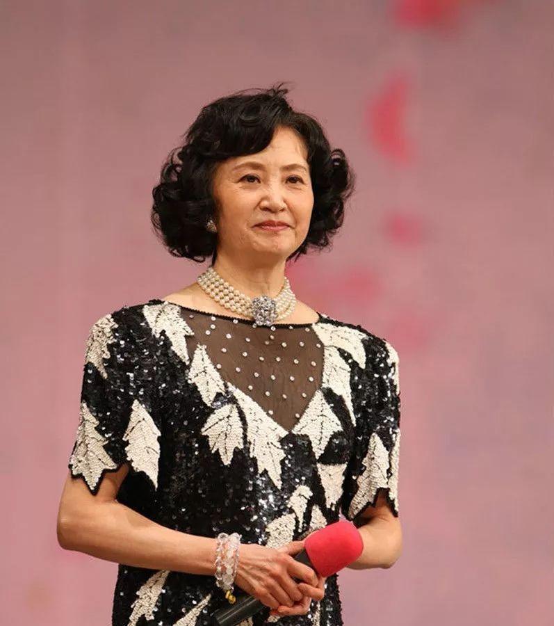 78岁"白骨精"杨春霞,一生不谈西游记,为何至今不肯原谅导演_腾讯新闻