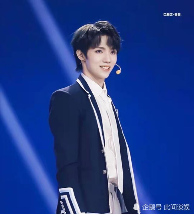 青你3主题曲直拍释出余景天不是初c李俊濠跳舞比rap好太多