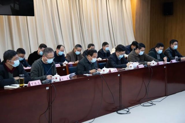 许苏跃传达了全国及全省政法队伍教育整顿动员会精神和工作部署,介绍