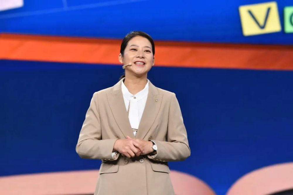 赞赞赞省青年五四奖章获得者余静央视开讲