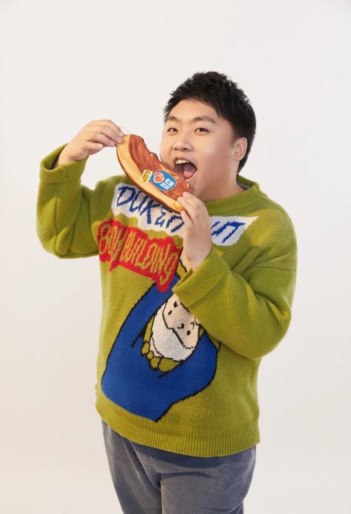 沈阳,长沙,成都笑点很长的辩手,跟团游美食家@我叫冯晓桐冯晓桐"一个