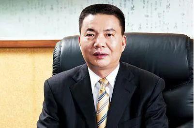 老板从首富成老赖,"贵人鸟"或永别!_腾讯新闻