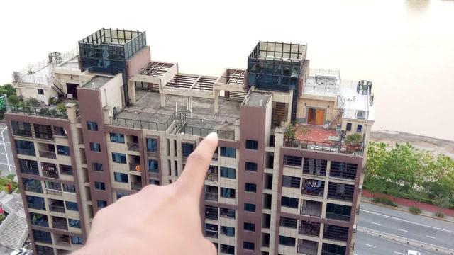 顶楼"送阁楼"和一楼"送院子",选哪个好?建筑学家说出答案!