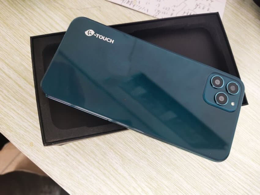 天语t12pro max搭载的是八核旗舰芯片,具体型号不详,因为天语没有公布