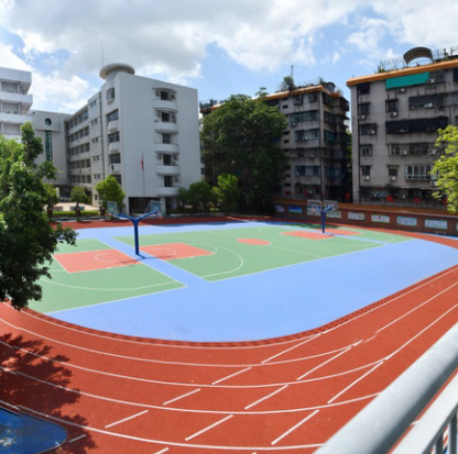 百年四中欢迎您!