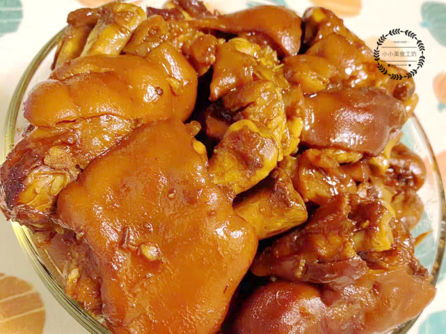 买猪蹄时学会分辨前蹄和后蹄口感差别大买错难吃浪费钱