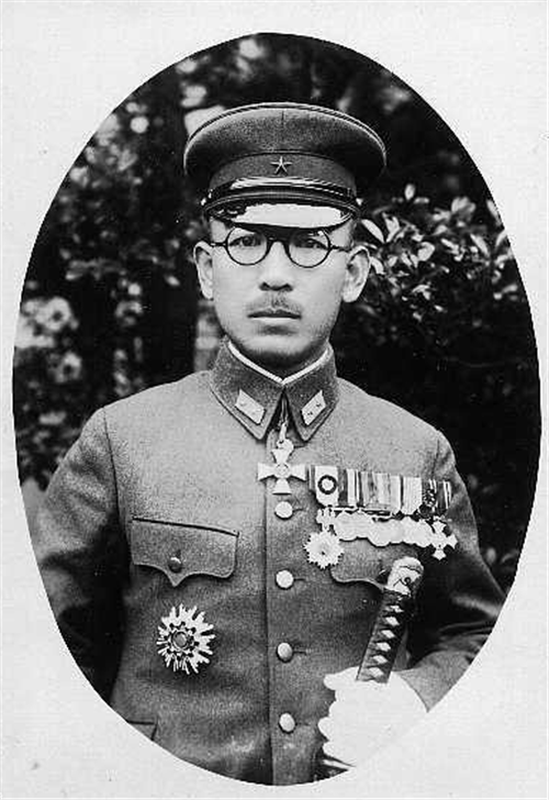 冈村宁次手握80万大军,听到天皇投降是啥反应?冷冷说了4个字